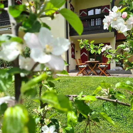 Berglust Apartment *